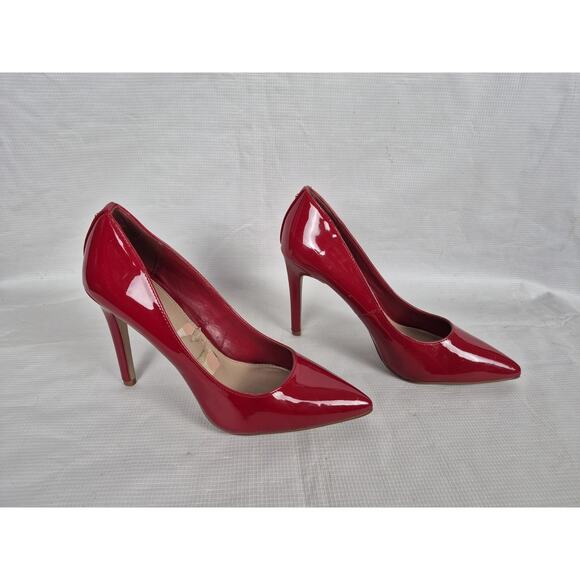 BCBGeneration Women’s 9.5 Red Patent Leather Pointed Toe Stiletto High Heel Pump - Picture 3 of 8